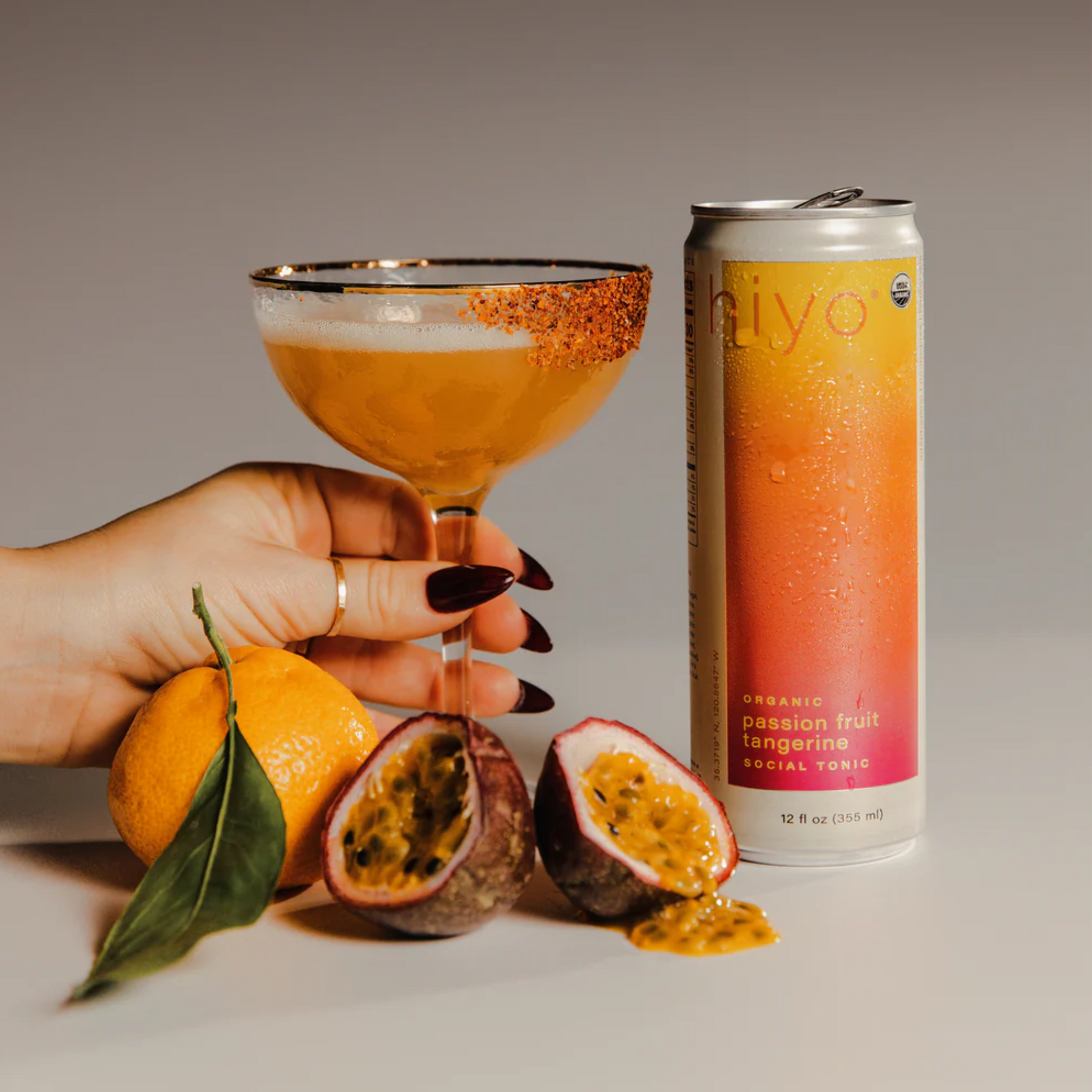 Hiyo - Passion Fruit Tangerine - Nonalcoholic Functional Seltzer - 4-Pack