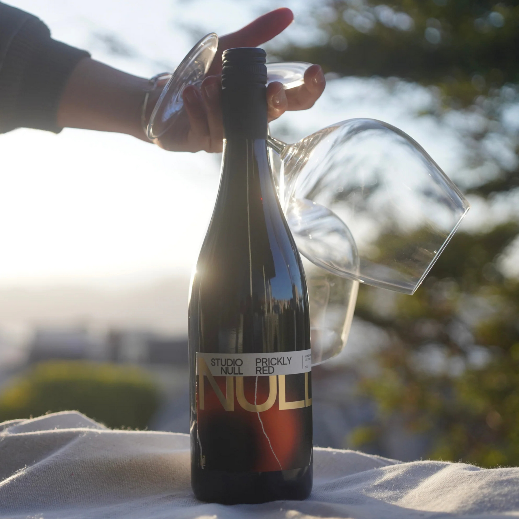 Studio Null - Prickly Red - Nonalcoholic Red Wine